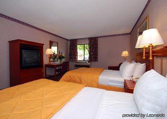 Baymont By Wyndham Copley Akron Δωμάτιο φωτογραφία
